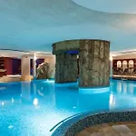 Отель Krumers Alpin - Your Mountain Oasis Зеефельд в Тироле