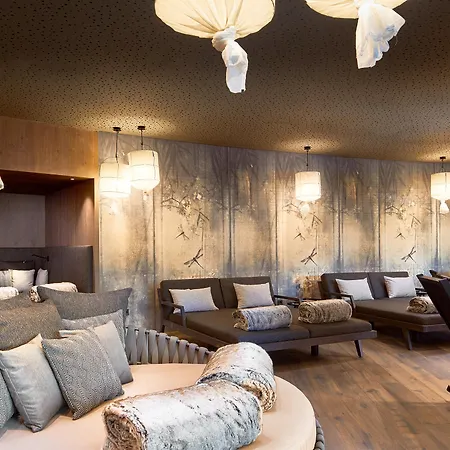 Krumers Alpin – Your Mountain Oasis 4* Seefeld in Tirol