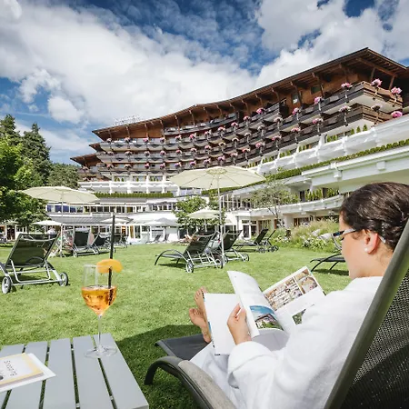 Hotel Krumers Alpin - Your Mountain Oasis Seefeld in Tirol