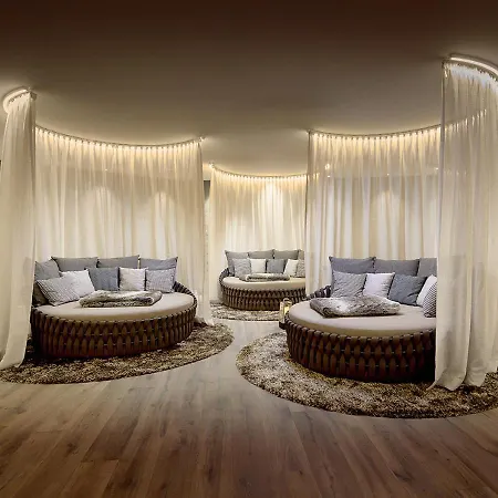 Krumers Alpin - Your Mountain Oasis Hotel Seefeld in Tirol