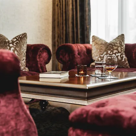 Krumers Alpin - Your Mountain Oasis Hotel Seefeld w Tirolu