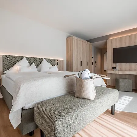 Krumers Alpin - Your Mountain Oasis 4*