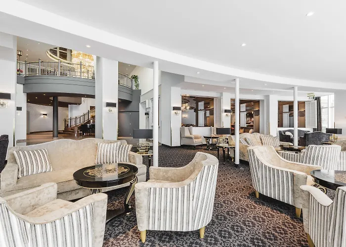 Krumers Alpin - Your Mountain Oasis Seefeld w Tirolu