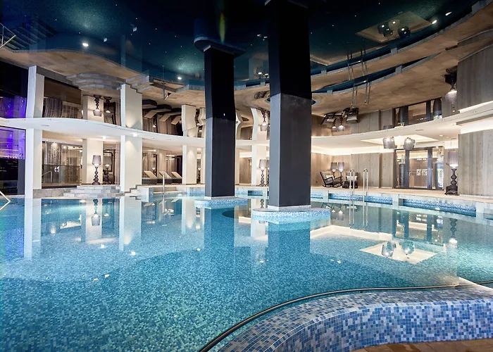 Krumers Alpin - Your Mountain Oasis Seefeld w Tirolu