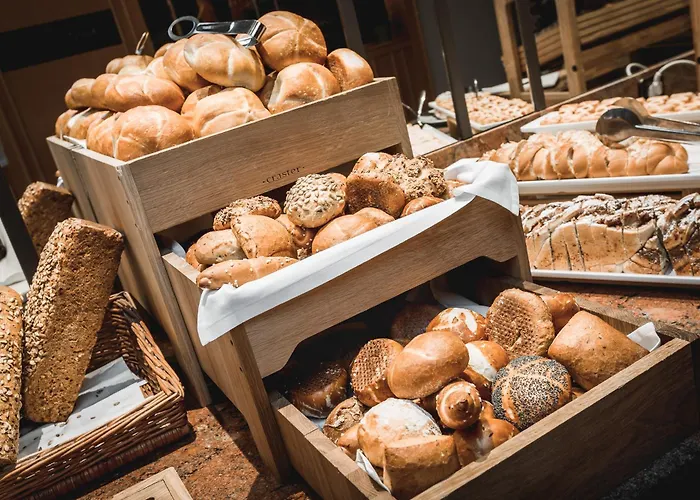 Hotel Krumers Alpin - Your Mountain Oasis Seefeld w Tirolu