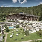 Krumers Alpin - Your Mountain Oasis Hotel