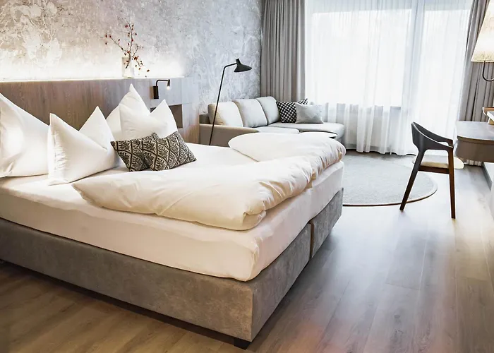 Krumers Alpin - Your Mountain Oasis Seefeld in Tirol